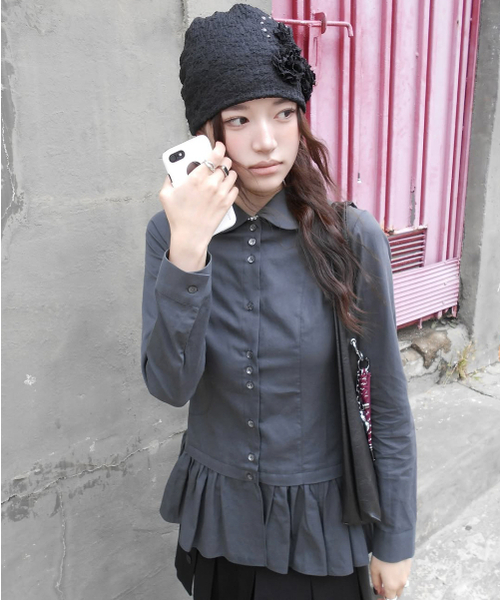 FLAREUP（フレアアップ）の「Dani Frill Shirts (FL-188_Charcoal)（シャツ/ブラウス・レディース・チャコール・1/2）」の2枚目の写真