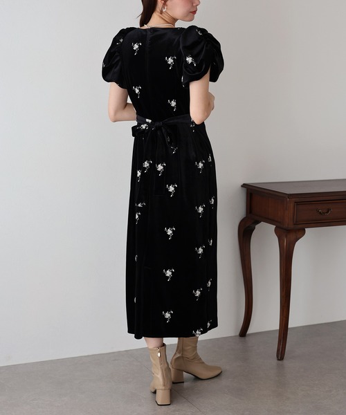 フラワー刺繍ハートネックベロアワンピース 結婚式 成人式 二次会