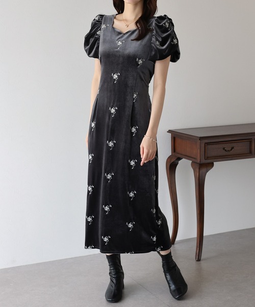 ブルーイースト（BLUEEAST）/フラワー刺繍ベロアワンピース 結婚式 パーティードレス 成人式 二次会 同窓会 お呼ばれ フラワー刺繍ハートネックベロアワンピース 結婚式 成人式 二次会