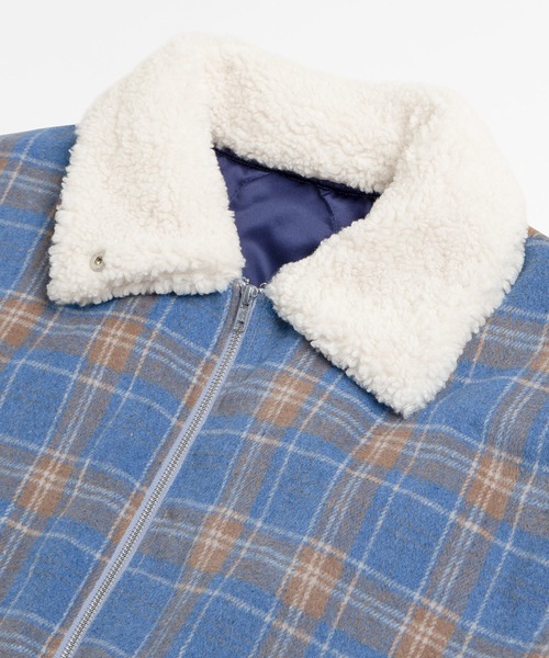 PUNYUS(プニュズ)の「ボア襟チェック柄ブルゾン(ブルゾン・レディース・ブラウン/ブルー/グリーン・1/5/4/3/2)」の10枚目の写真