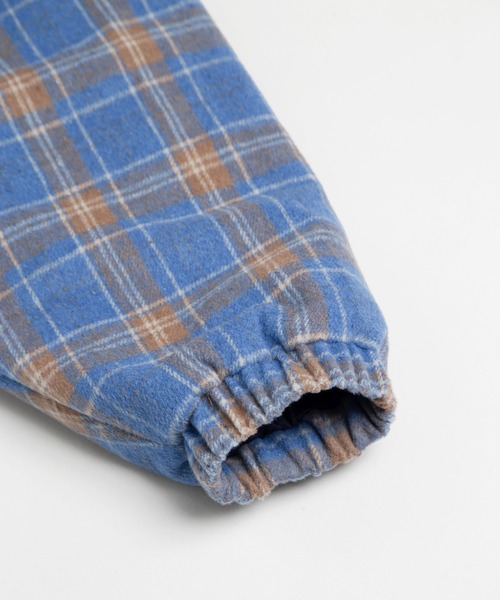 PUNYUS(プニュズ)の「ボア襟チェック柄ブルゾン(ブルゾン・レディース・ブラウン/ブルー/グリーン・1/5/4/3/2)」の15枚目の写真