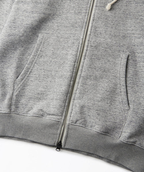 OUTSTANDING(アウトスタンディング)の「AUTHENTIC COMFORT HOOD ZIP SWEAT_HEATHER GRAY(パーカー・メンズ・その他・MEDIUM/LARGE/X-LARGE)」の5枚目の写真