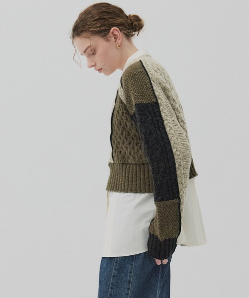 PUBLIC TOKYO(パブリックトウキョウ)の「ケーブルパッチワークニット(ニット/セーター・レディース・アイボリー/カーキ・FREE)」の21枚目の写真