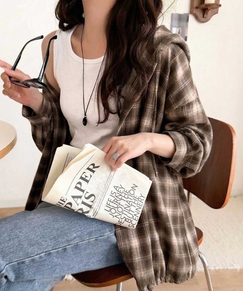 classicalelf(クラシカルエルフ)の「袖口フリルが最旬。胸刺繍入り起毛チェック柄フーディーシャツ(長袖)(シャツ/ブラウス・レディース・ピンク/ブラウン/ブルー/ブラック/レッド/チャコール/アイボリー・X-LARGE/MEDIUM/LARGE/SMALL)」の20枚目の写真
