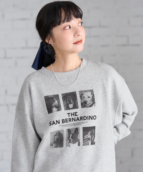 FREAK'S STORE(フリークスストア)の「ドッグ フォトプリント スウェット(スウェット・レディース・ライトグレー/チャコール・フリ-)」の2枚目の写真