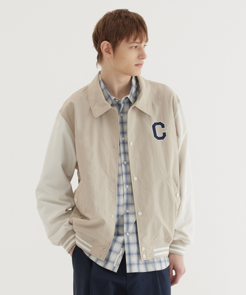 COVERNAT(カバーナット)の「Cロゴカラー バーシティジャケット ベージュ(スタジャン・レディース・その他・SMALL/MEDIUM/LARGE/X-LARGE)」の1枚目の写真