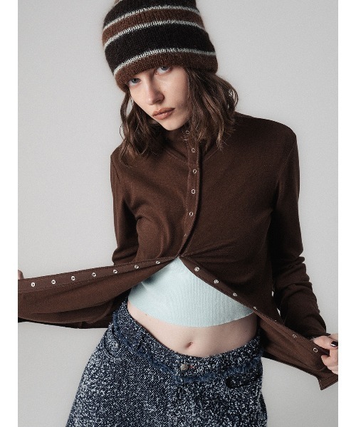 ELCHELE(エルチェレ)の「MELLOW HIGH NECK TOP(Tシャツ/カットソー・レディース・ブラック/ダークウッド/オートミール・FREE)」の4枚目の写真
