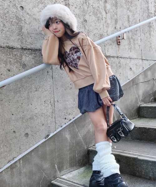 by LOVEiT（バイラビット）の「バルーンティアードスカート（スカート・キッズ・ブラック/ブルー・130cm/160cm/150cm/140cm/120cm）」の4枚目の写真