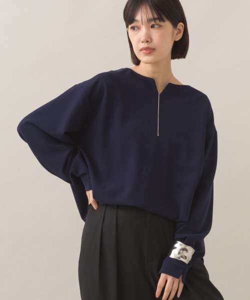 OMNES(オムネス)の「【BEAUTIFUL FRIDAY】キーネックブラウス(シャツ/ブラウス・レディース・グレー/ネイビー・MEDIUM/LARGE)」の2枚目の写真