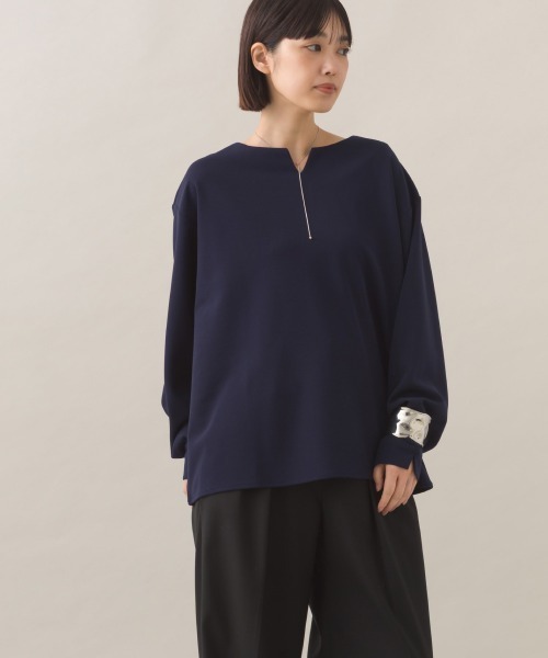 OMNES(オムネス)の「【BEAUTIFUL FRIDAY】キーネックブラウス(シャツ/ブラウス・レディース・グレー/ネイビー・MEDIUM/LARGE)」の9枚目の写真