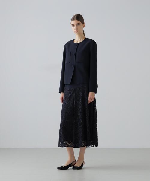 ADORE(アドーア)の「◆ストレッチジョーゼットジャケット(ノーカラージャケット・レディース・ネイビー/ベージュ・38)」の4枚目の写真