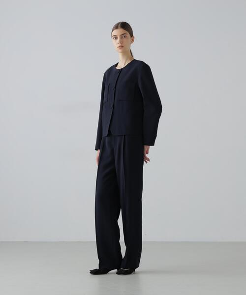 ADORE(アドーア)の「◆ストレッチジョーゼットジャケット(ノーカラージャケット・レディース・ネイビー/ベージュ・38)」の5枚目の写真