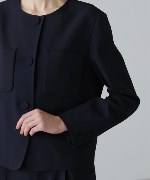 ADORE(アドーア)の「◆ストレッチジョーゼットジャケット(ノーカラージャケット・レディース・ネイビー/ベージュ・38)」の11枚目の写真