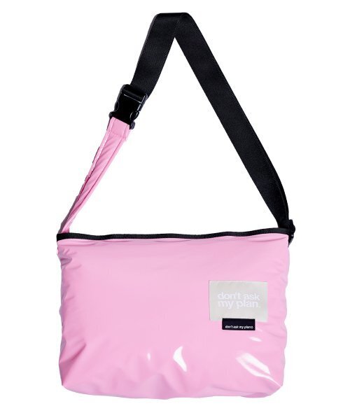 DAMP(ドントアスクマイプラン)の「2WAY padded messenger bag_pink(メッセンジャーバッグ・レディース・その他・ONE SIZE)」の2枚目の写真