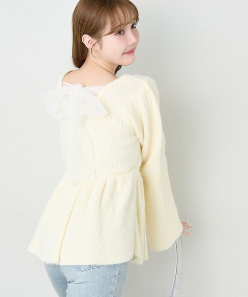 one after another NICE CLAUP(ワンアフターアナザーナイスクラップ)の「バックリボンフェザーニット(ニット/セーター・レディース・アイボリー/ブラック/イエロー/ピンク・FREE)」の4枚目の写真
