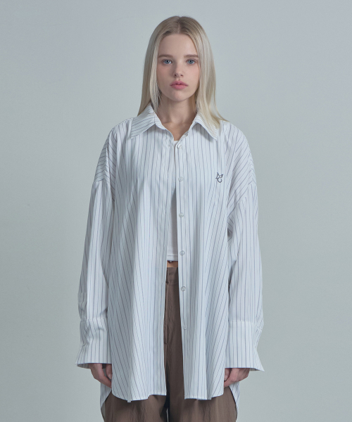 MOIREMOA（モアレモア）の「Logo Stripe Over Shirt-White（シャツ/ブラウス・レディース・ホワイト・FREE）」の2枚目の写真