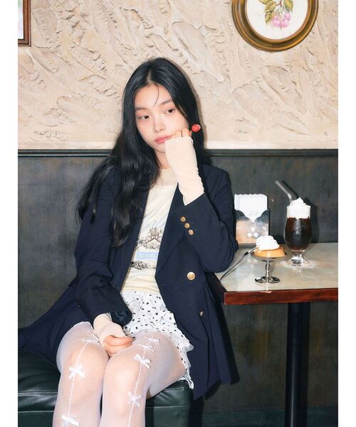 CALNAMUR（カルナムール）の「ダブルブレストペプラムジャケット（ノーカラージャケット・レディース・ネイビー・SMALL/MEDIUM）」の4枚目の写真