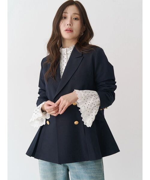 CALNAMUR（カルナムール）の「ダブルブレストペプラムジャケット（ノーカラージャケット・レディース・ネイビー・SMALL/MEDIUM）」の7枚目の写真