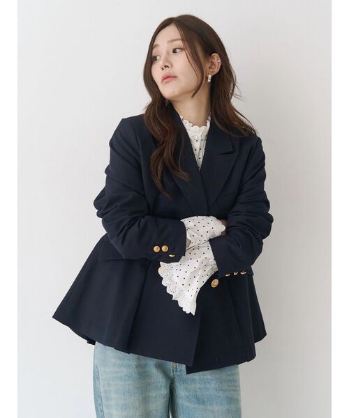CALNAMUR（カルナムール）の「ダブルブレストペプラムジャケット（ノーカラージャケット・レディース・ネイビー・SMALL/MEDIUM）」の8枚目の写真