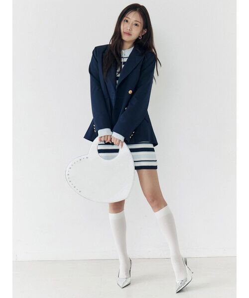 CALNAMUR(カルナムール)の「ダブルブレストペプラムジャケット(ノーカラージャケット・レディース・ネイビー・SMALL/MEDIUM)」の19枚目の写真
