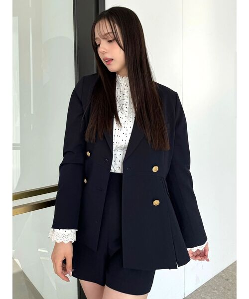 CALNAMUR(カルナムール)の「ダブルブレストペプラムジャケット(ノーカラージャケット・レディース・ネイビー・SMALL/MEDIUM)」の18枚目の写真