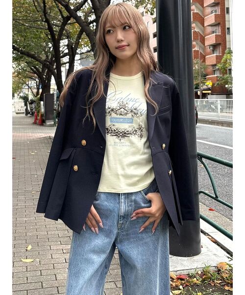 CALNAMUR(カルナムール)の「ダブルブレストペプラムジャケット(ノーカラージャケット・レディース・ネイビー・SMALL/MEDIUM)」の8枚目の写真