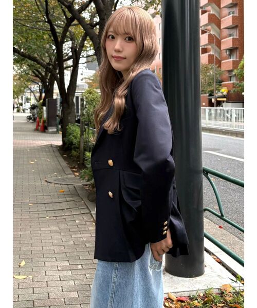 CALNAMUR(カルナムール)の「ダブルブレストペプラムジャケット(ノーカラージャケット・レディース・ネイビー・SMALL/MEDIUM)」の7枚目の写真