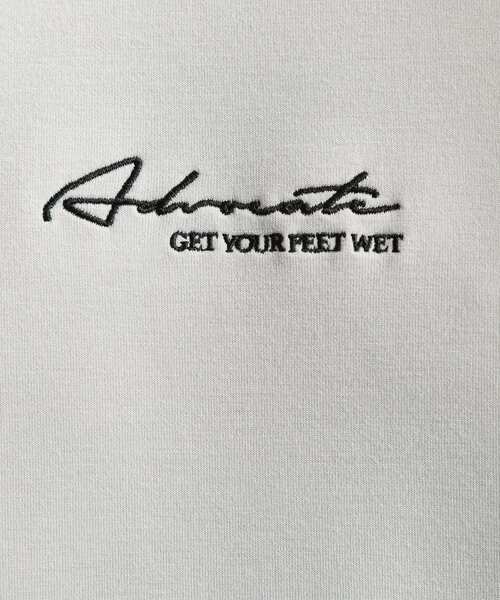 THE SHOP TK （ザ ショップ ティーケー ）の「【クリーンで大人っぽい】ロゴスウェット 洗濯機OK（スウェット・メンズ・ライトグレー/ブラック/オフホワイト・03/02/04）」の15枚目の写真