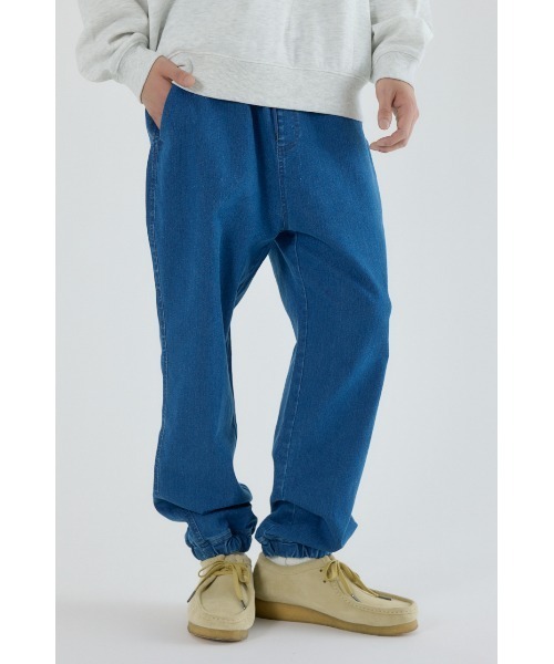 RODEO CROWNS WIDE BOWL（ロデオクラウンズワイドボウル）の「チルイージーデニムJOGパンツ（デニムパンツ・メンズ・ブラック/ブルー・MEDIUM/LARGE）」の9枚目の写真