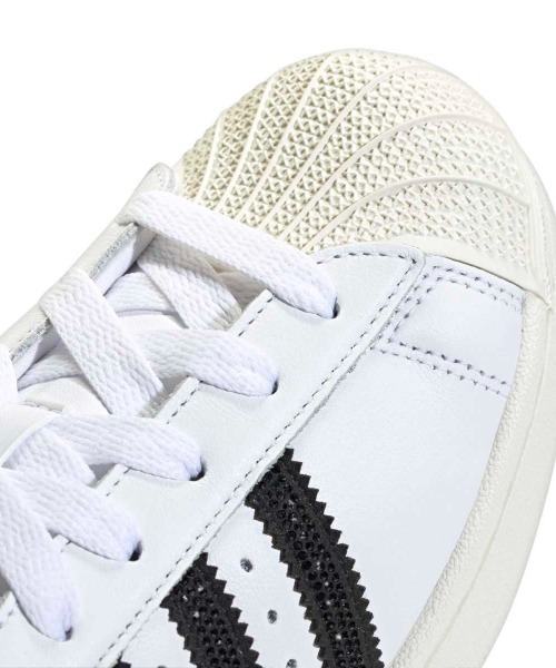 adidas(アディダス)の「adidas originals SUPERSTAR II(アディダスオリジナルス スーパースター II)(スニーカー・メンズ・ホワイト系・23cm/23.5cm/24cm/24.5cm/25cm/25.5cm/26cm/26.5cm/27cm/27.5cm/28cm)」の7枚目の写真