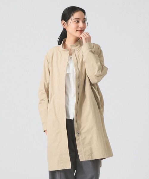 Ray BEAMS（レイビームス）の「バック タック スタンドカラー コート（吸水速乾・UVカット）（ステンカラーコート・レディース・オリーブ/ベージュ/ブラック・ONE SIZE）」の11枚目の写真