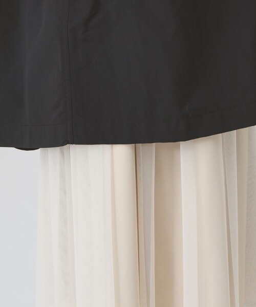 Ray BEAMS（レイビームス）の「バック タック スタンドカラー コート（吸水速乾・UVカット）（ステンカラーコート・レディース・オリーブ/ベージュ/ブラック・ONE SIZE）」の9枚目の写真