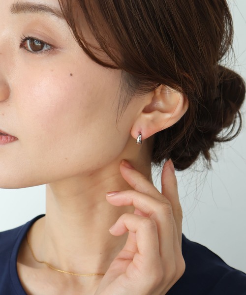 Rennet(レネット)の「【 金属アレルギー対応 】 ステンレス ぷっくりシンプルフープピアス(ピアス(両耳用)・レディース・シルバー/ゴールド・MEDIUM/SMALL/LARGE)」の10枚目の写真