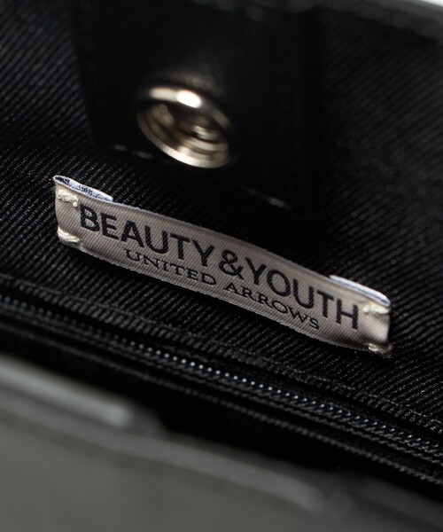 BEAUTY&YOUTH UNITED ARROWS（ビューティーアンドユースユナイテッドアローズ）の「マット ミニ トート バッグ A4（トートバッグ・メンズ・ダークグレー/ベージュ・FREE）」の13枚目の写真