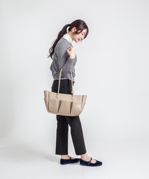 ADD CULUMN(アドカラム)の「【ADD CULUMN/アドカラム】横長トートバッグ PORTION M(トートバッグ・レディース・ブラック/ベージュ・FREE)」の18枚目の写真