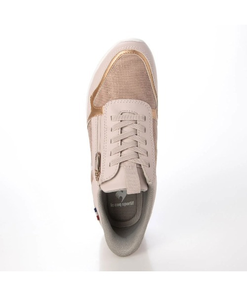 le coq sportif(ルコックスポルティフ)の「リフトアップスニーカー(LCS シャルテ リフト SI)(スニーカー・レディース・サーモンピンク/ホワイトゴールド・22.5cm/23cm/23.5cm/24cm/24.5cm)」の5枚目の写真