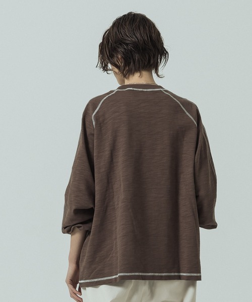 SLICK（スリック）の「【SLICK/スリック】Long Slub Curve Seam Pullover/スラブ天竺配色ステッチクルーネックプルオーバー（Tシャツ/カットソー・メンズ・ブラック/ブラウン・1/2/3）」の18枚目の写真