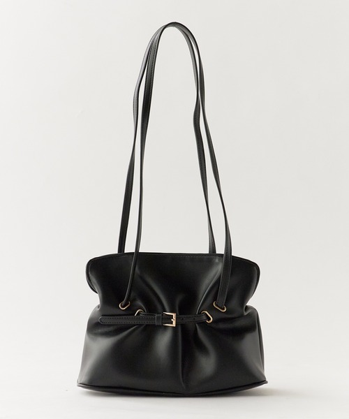 AO2(アオズ)の「Faux Leather Belt Design Handbag / フェイクレザー ベルトデザイン ハンドバッグ 秋 秋服 2026年秋冬(ハンドバッグ・レディース・ブラック/ホワイト/ブラウン・FREE)」の5枚目の写真