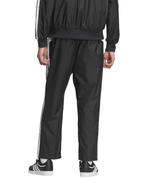 adidas(アディダス)の「アディダス adidas ルーズフィット カラーブロック メッシュライニング フルレングス オープンヘム ウィンドパンツ(その他パンツ・メンズ・ブラック・M/L/LL)」の6枚目の写真