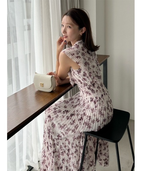 SNIDEL（スナイデル）の「【販路限定サイズあり】Sustainableフリルワンピース（ワンピース・レディース・ピンク/グリーン/ブルー/ベージュ・2/1/0/00）」の8枚目の写真