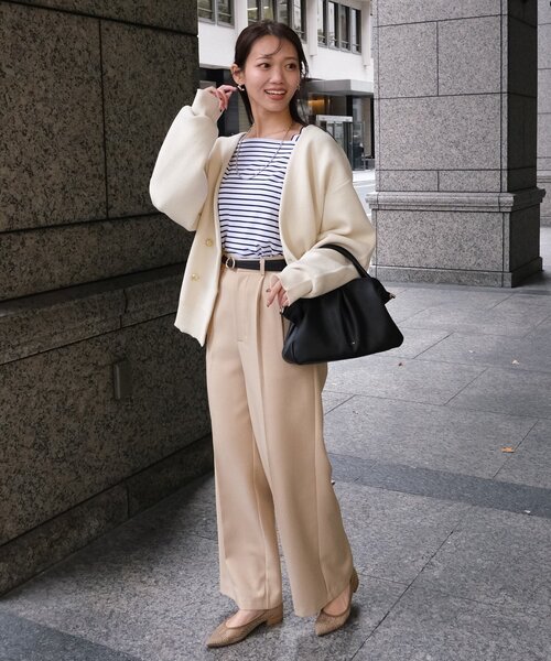 Chez toi（シェトワ）の「【ITAMI企画】タックミニボストンBAG（ボストンバッグ・レディース・ベージュ/ブラック・FREE）」の18枚目の写真