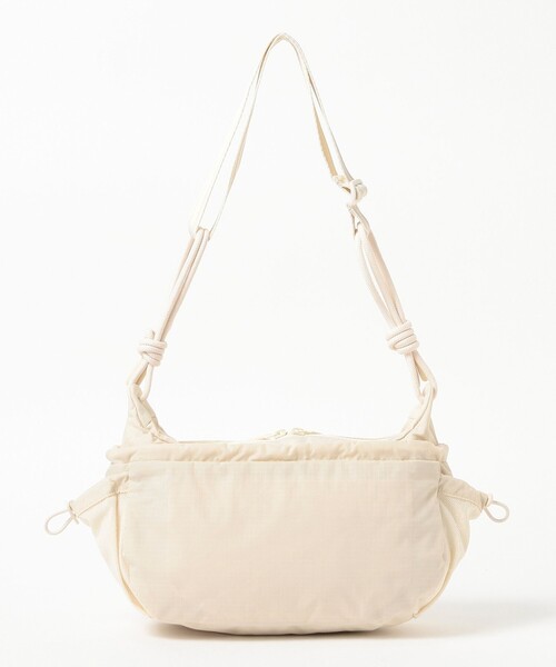 HUNTER（ハンター）の「【WEB限定】HUNTER / トラベル クロスボディ（ショルダーバッグ・レディース・ブラック/ホワイト・ONE SIZE）」の4枚目の写真