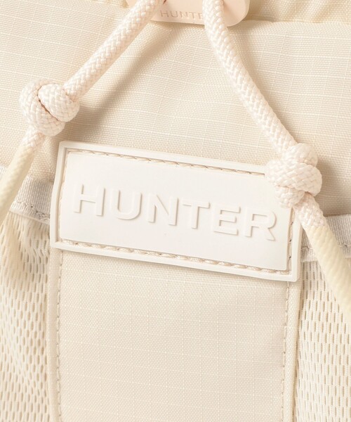 HUNTER（ハンター）の「【WEB限定】HUNTER / トラベル クロスボディ（ショルダーバッグ・レディース・ブラック/ホワイト・ONE SIZE）」の6枚目の写真