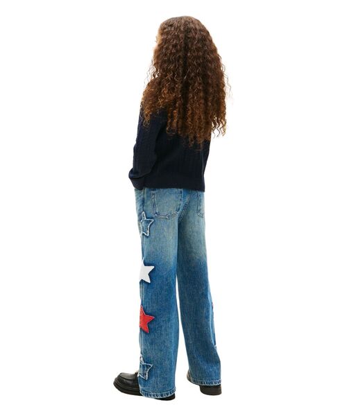 TOMMY HILFIGER（トミーヒルフィガー）の「GIRLS ポインテルケーブルカーディガン（ニット/セーター・キッズ・ホワイト/マルチ・130cm/150cm/160cm/140cm）」の4枚目の写真