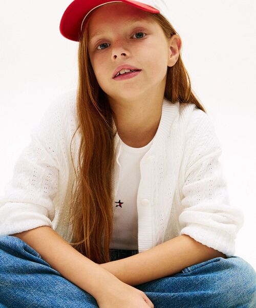 TOMMY HILFIGER（トミーヒルフィガー）の「GIRLS ポインテルケーブルカーディガン（ニット/セーター・キッズ・ホワイト/マルチ・130cm/150cm/160cm/140cm）」の10枚目の写真