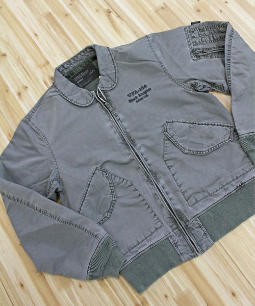 AVIREX(アヴィレックス)の「FADED NYLON TYPE CWU-36P JACKET(MA-1・メンズ・チャコールグレー/セージグリーン・XL/M/XXL/L)」の7枚目の写真