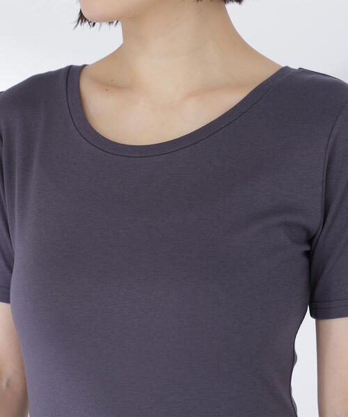 NATURAL BEAUTY BASIC（ナチュラルビューティーベーシック）の「◇ヘムフリルカットソー（Tシャツ/カットソー・レディース・ブラック/オフホワイト/チャコールグレー・FREE）」の9枚目の写真