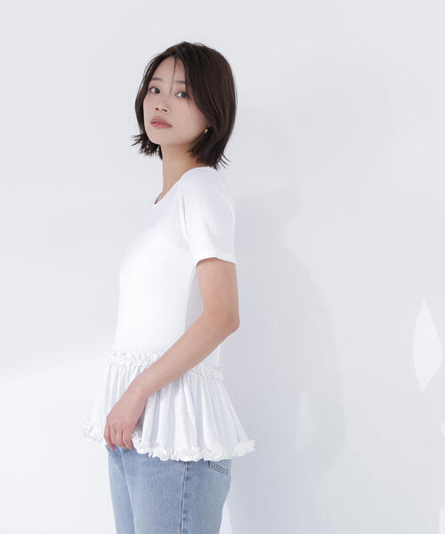 NATURAL BEAUTY BASIC（ナチュラルビューティーベーシック）の「◇ヘムフリルカットソー（Tシャツ/カットソー・レディース・ブラック/オフホワイト/チャコールグレー・FREE）」の14枚目の写真