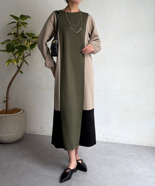Chez toi（シェトワ）の「ダンボールニット配色切替ワンピース（ワンピース・レディース・グレー/カーキ・FREE）」の2枚目の写真