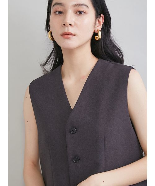 Mila Owen（ミラオーウェン）の「後ろバックル付きベスト（ベスト・レディース・チャコールグレー/モカ・F）」の10枚目の写真